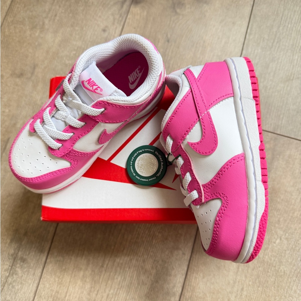 Nike Kids Pink and White Low-Top Sneakers 8C - New
